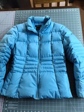 QUE Women's Dusty Blue Down Quilted Puffer Coat size M
